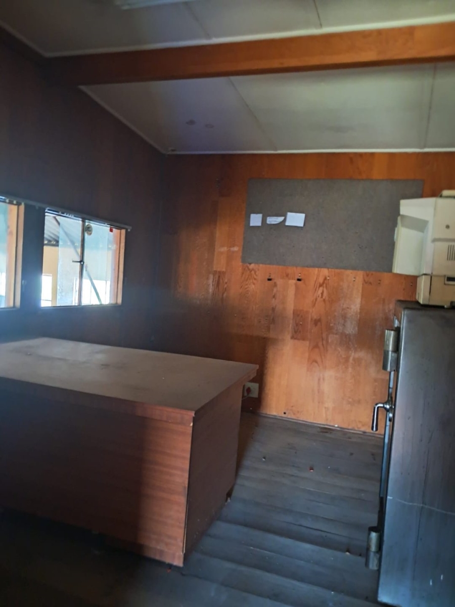 Commercial Property for Sale in Cape Road Industrial Eastern Cape